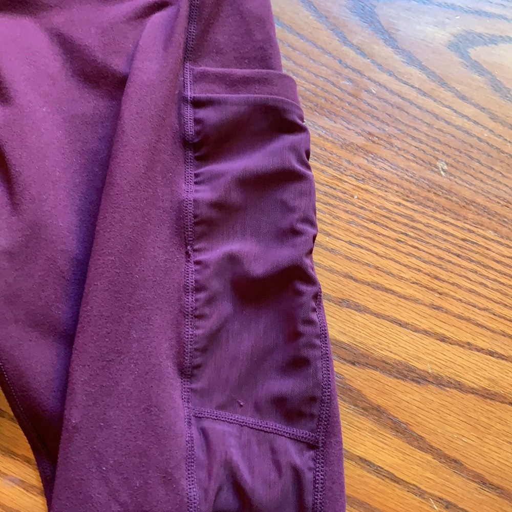 Fabletics Ruched Capris - Picture 3 of 5